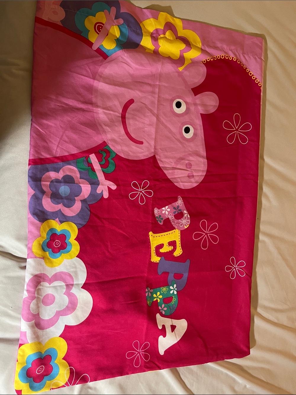 Kids - Pink Peppa Pig Design full size sheet set with reversible pillowcases